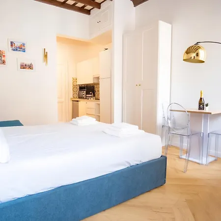 Elegantis Trevi - Just 50m From Trevi Fountain Апартаменты Рим